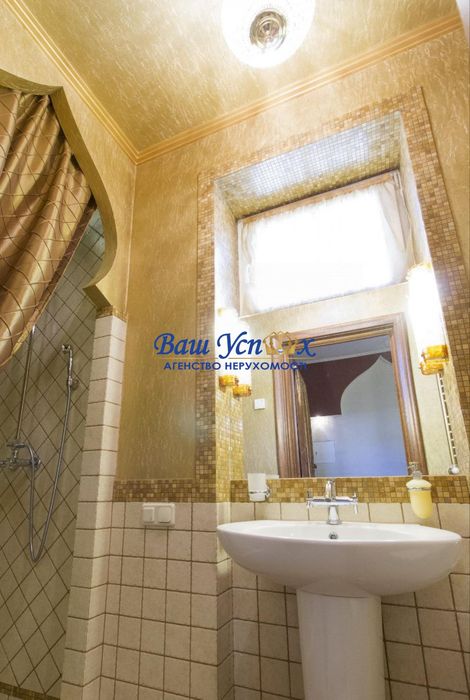 Продажа дома в лесу в городке с озером ,  село Романков.