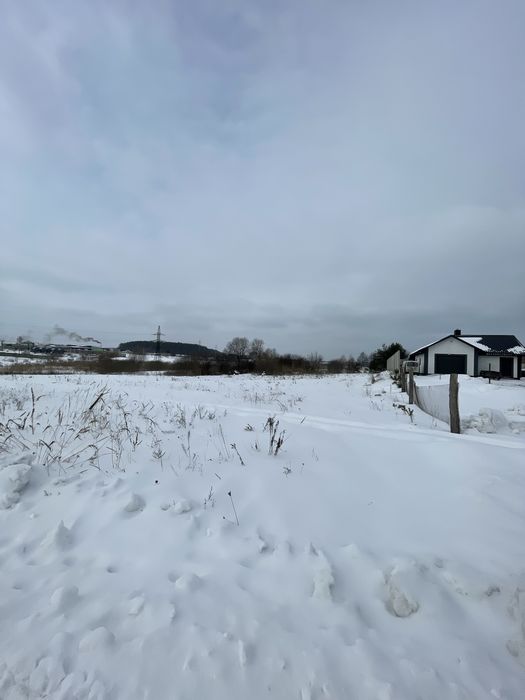 Терміново , дешево. Чудова ділянка поруч лісу та річки(!)