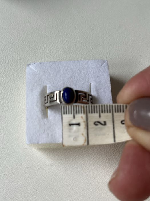 Pierscionek srebrny z lapis lazuli