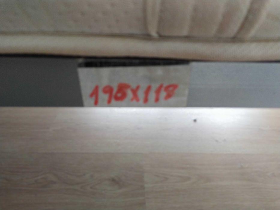 Estrado e colchão molaflex 190x120