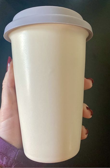 Copo com tampa silicone