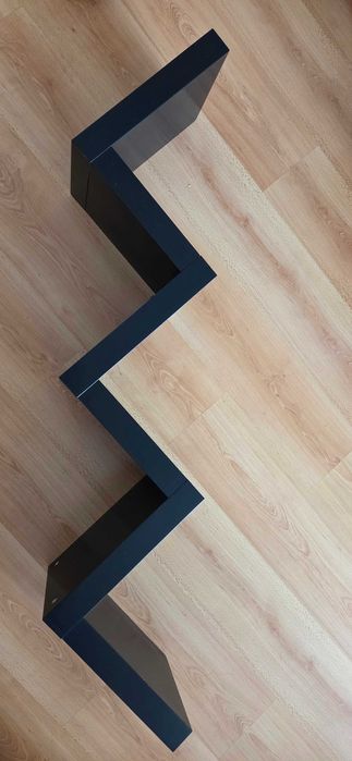 Prateleira IKEA LACK Zig Zag