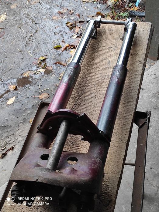 Продам запчасти на мотоцикл Ява -350 (старушка) Передняя  вилка  и т д