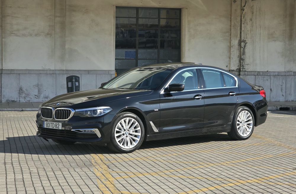 Bmw 530D 265cv versão luxury full extras nacional