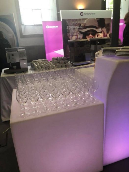 Mesa plastico com luz