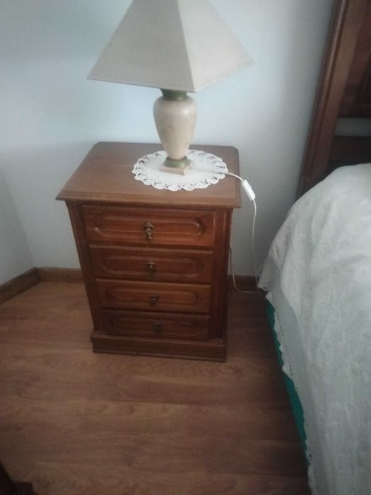 mobília quarto e mesa