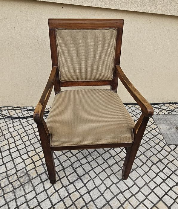 Cadeirão para restauro