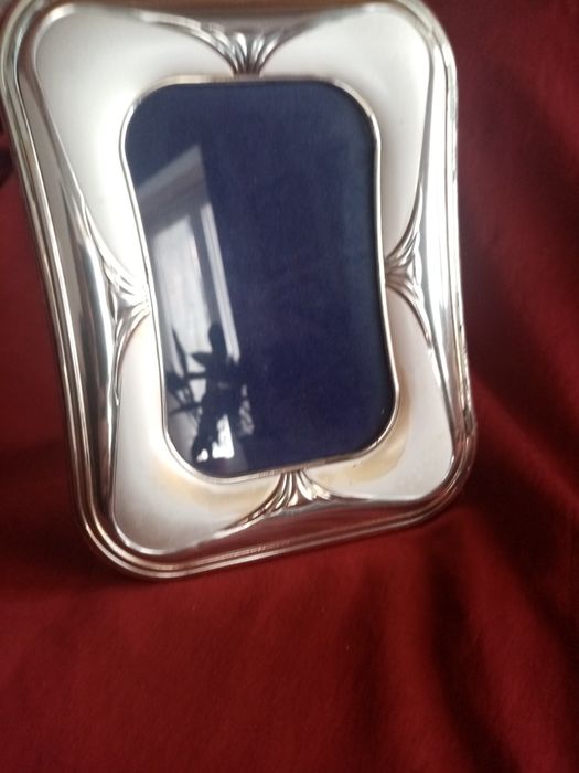 Silver frames. Never used458972070863841280