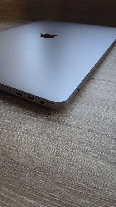 MacBook pro 16 Супер стан