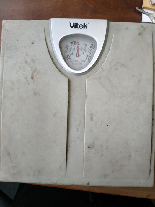 Весы(ножные) Vitek