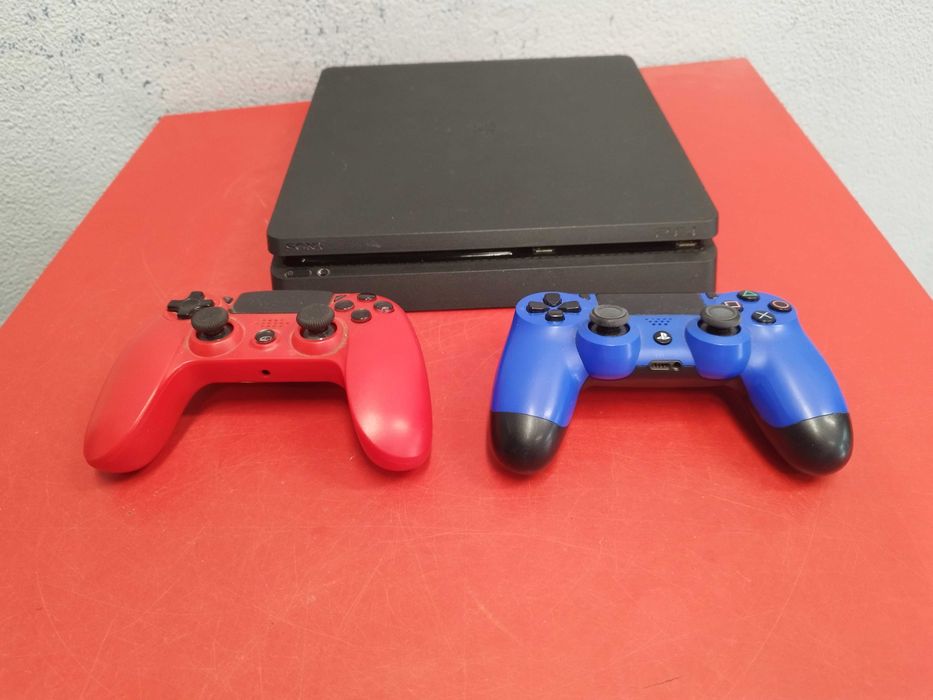 Konsola Sony Playstation 4 PS4 Slim 500 GB 2 Pady opis