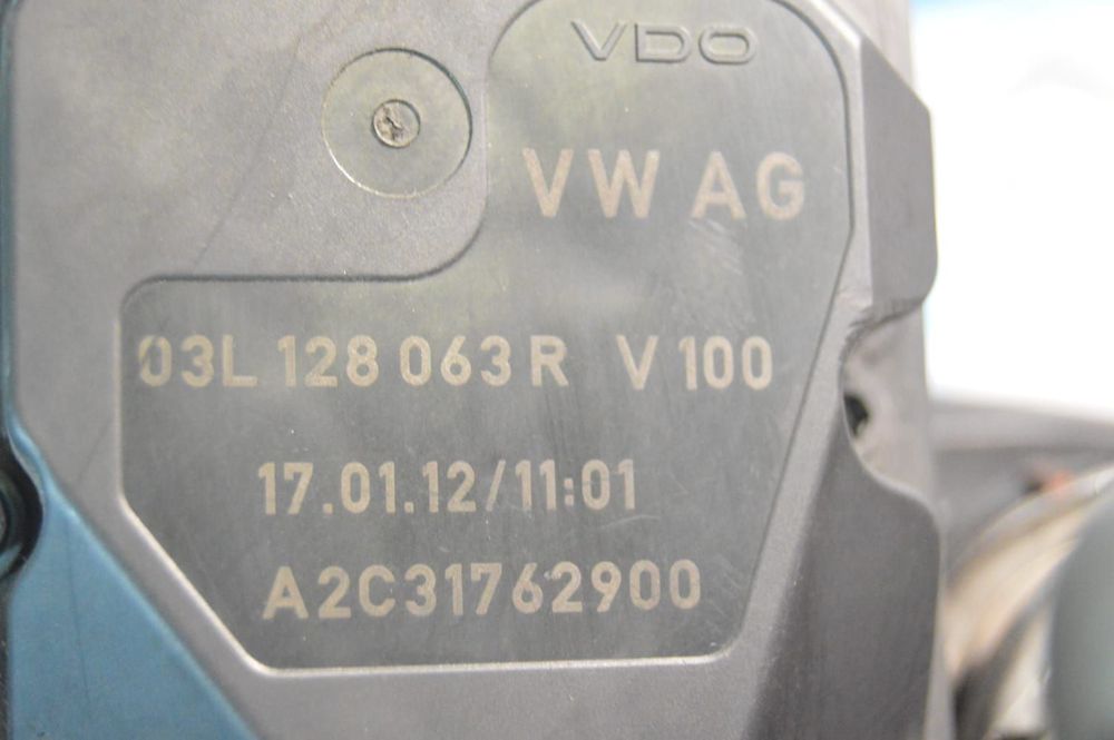 COLETOR ADMISSÃO EGR CORPO BORBOLETA VW VOLKSWAGEN 03L129711AM 03L129711 03L128063R 03L128063 A2C31762900 VW VOLKSWAGEN SHARAN 7N 2.0 TDI 140CV CFF CFFB