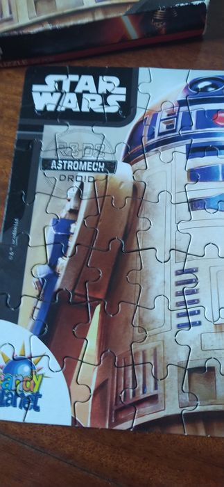 Puzzle star wars com 56 peças