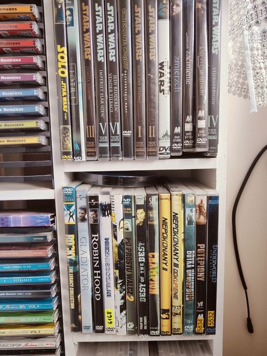 Sprzedam kolekcje filmów DVD