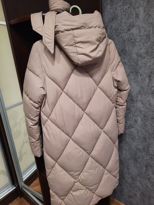 Зимова жіноча куртка