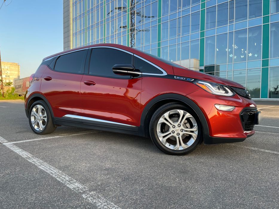 Chevrolet Bolt EV 2021 отличное состояние