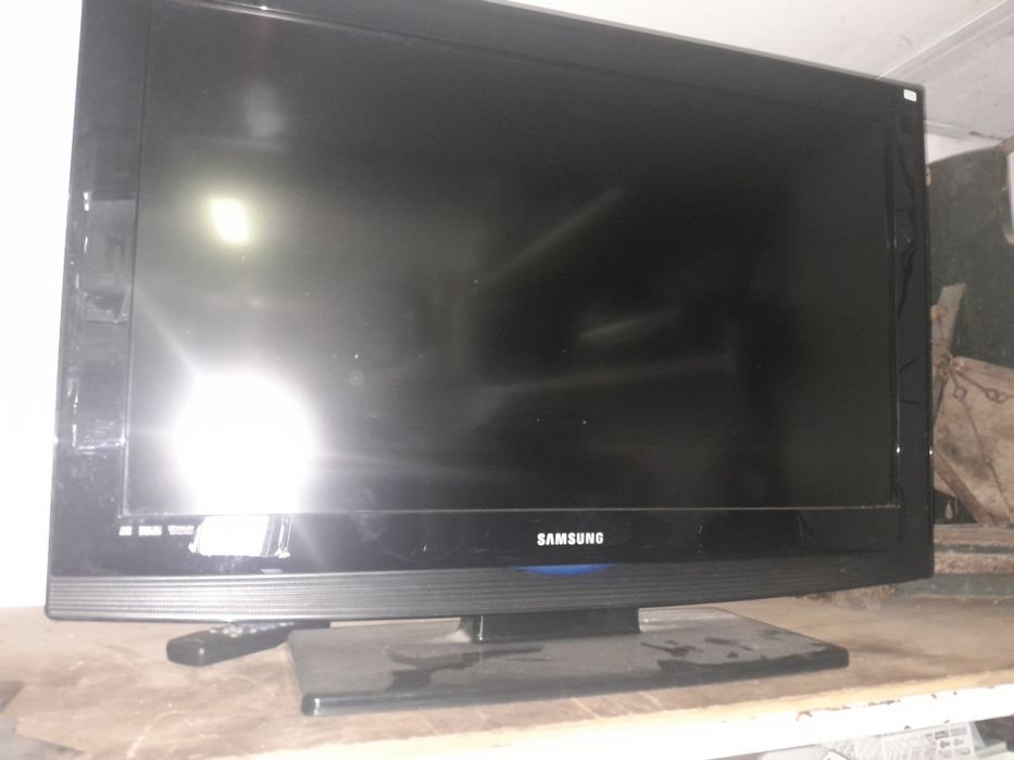 Vendo diversos plasmas e aparelhagens 75€