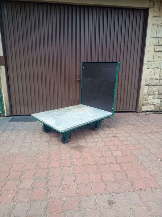 Wózek transportowy towarowy