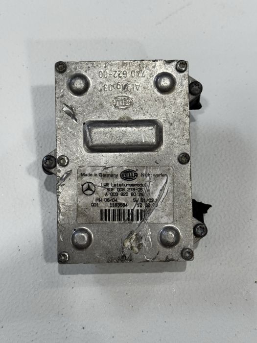 Módulo Xenon Mercedes HELLA A0038206026 / 5DF008279-05