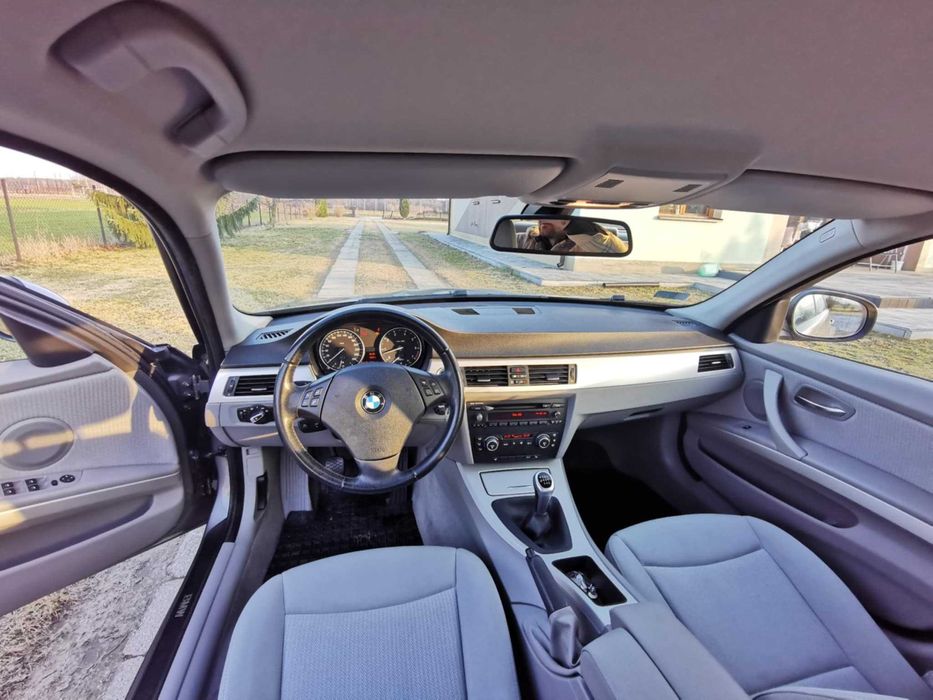 Sprzedam BMW e90 2009 benz. oryg. przebieg 199 tyś