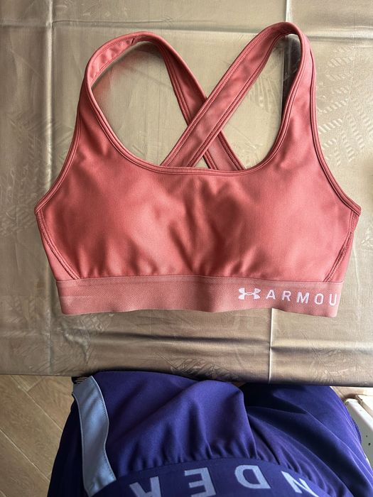 Топ Under Armour