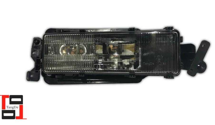 Протитуманна фара з корпусом RH Man F2000