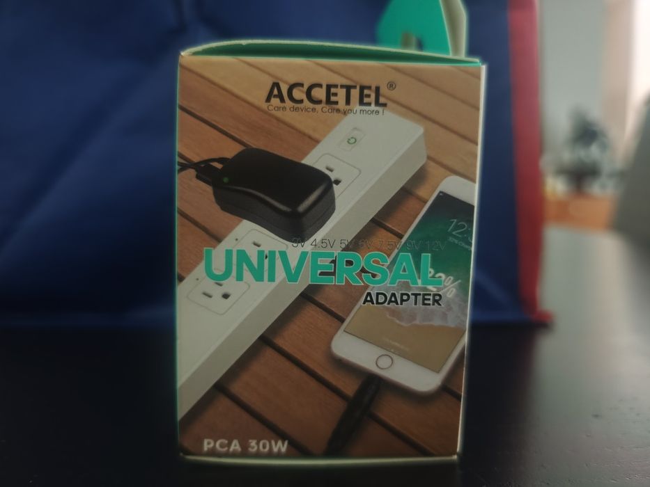 Adaptador universal 30w - Novo