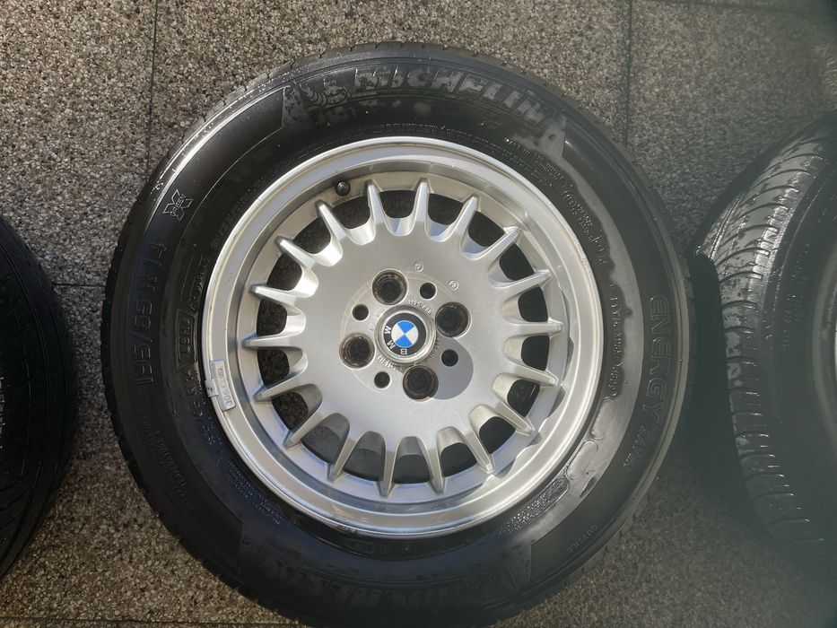 4x Jantes BMW E30 14" Carica Bottletop com 4 pneus Michelin