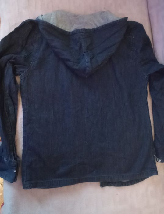 Рубашка с капюшоном джинсовая