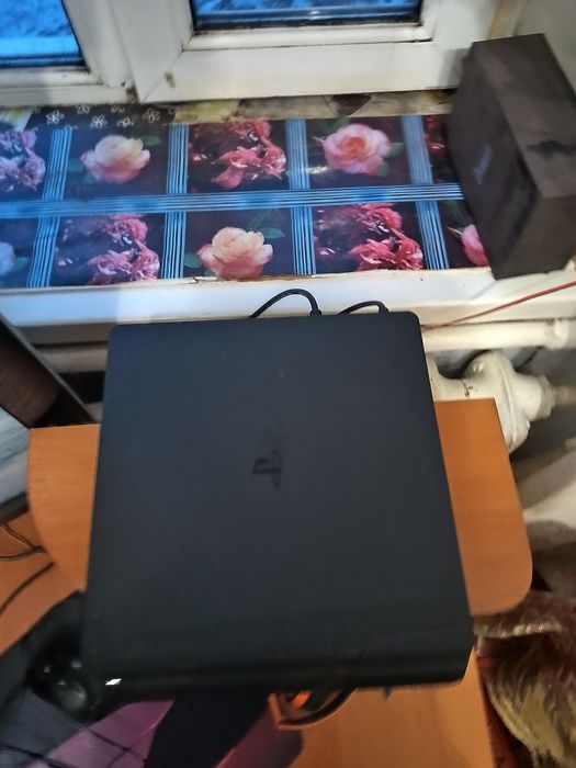 Sony Playstation 4 slim