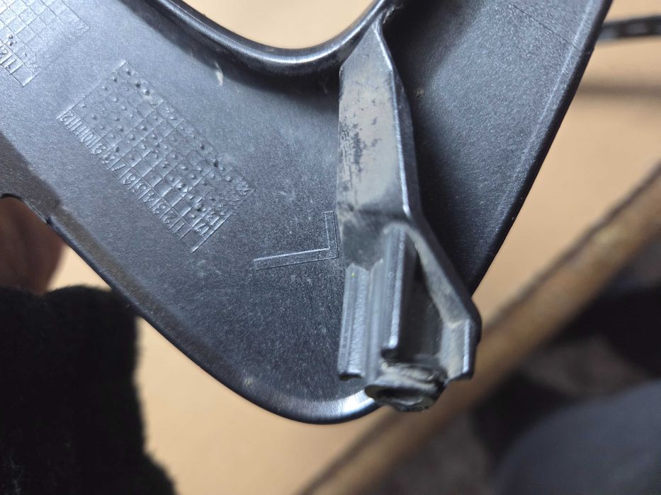 Listwa zderzaka przód, ramka P+L Toyota Corolla E21 (2019-)