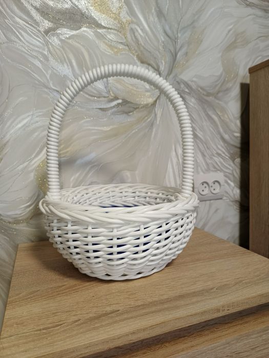 Великодні кошики з ротангу