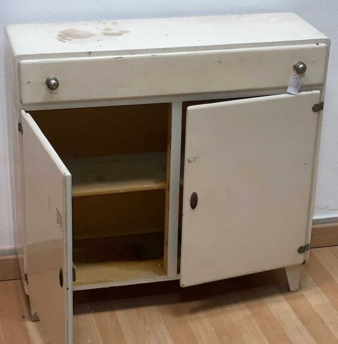 Movel antigo de encostar para restauro