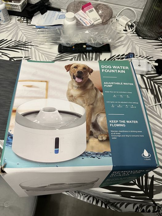 Поілка для собак