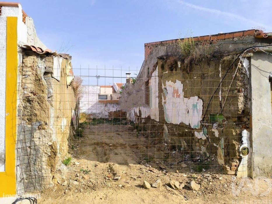 Terreno em Cuba de 55,00 m2