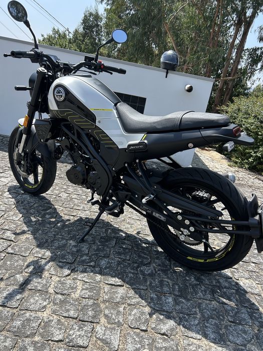 Benneli leoncino 125