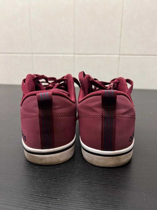 Ténis Adidas Bordo 43 1/2 Originais.