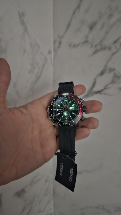 AQUALAND 200M – BJ2167-03E, um dos modelos mais icônicos da linha Prom