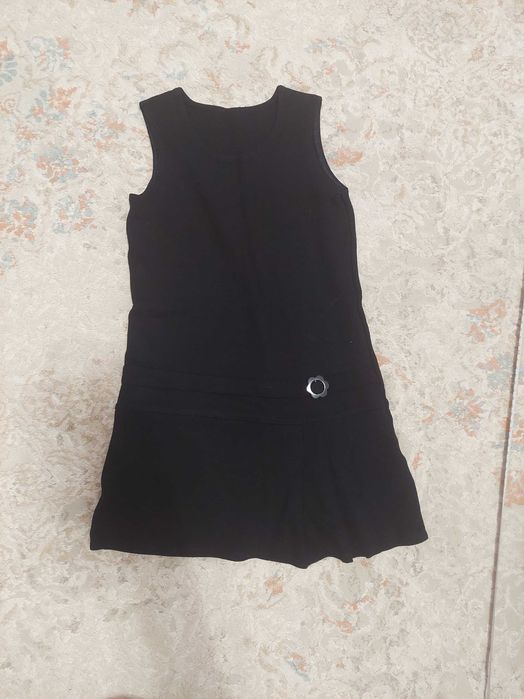 Продам шкільну форму для дівчинки 128-134-146