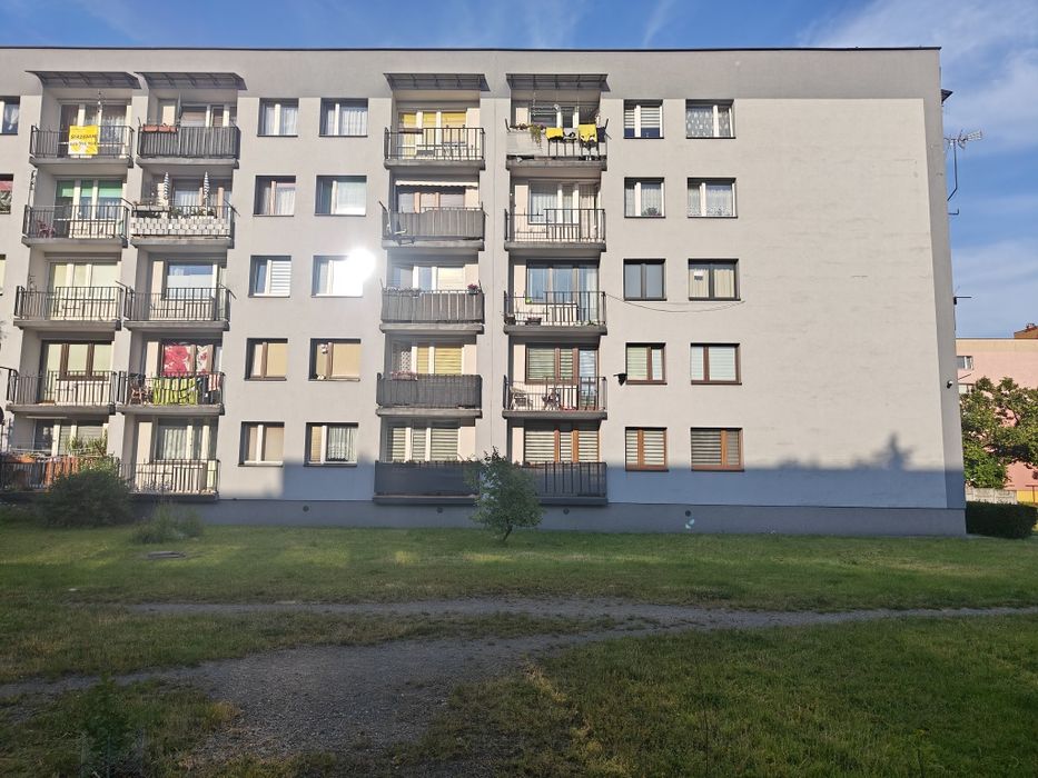 Sprzedam M5 74m.1piętro.Wierzbowa 12