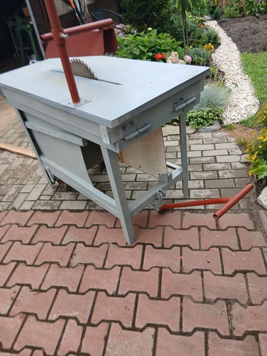 Piła stolowa krajzega na siłę