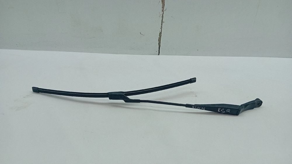 Haste / braço de escova limpa vidros frente esquerda NISSAN Pulsar Hat