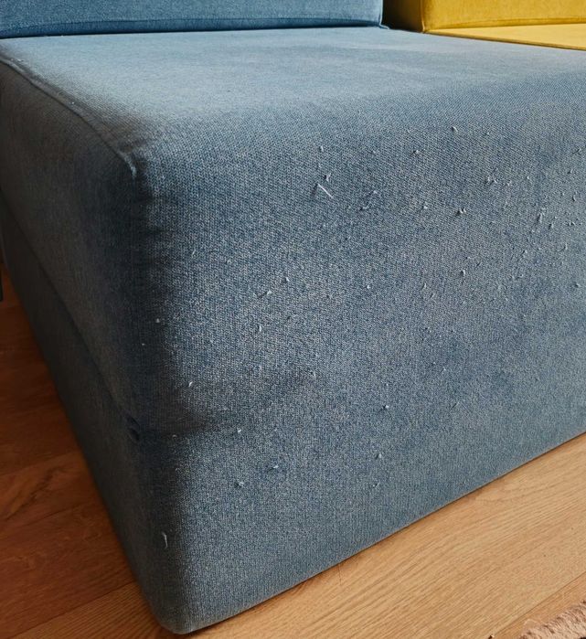 Sofá cambalhota amarelo