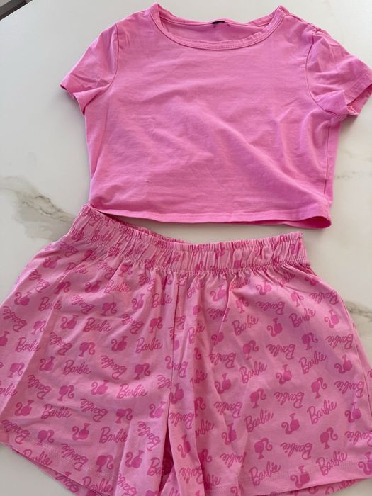 Piżama krótki rękaw krótkie spodenki pink barbie Sinsay