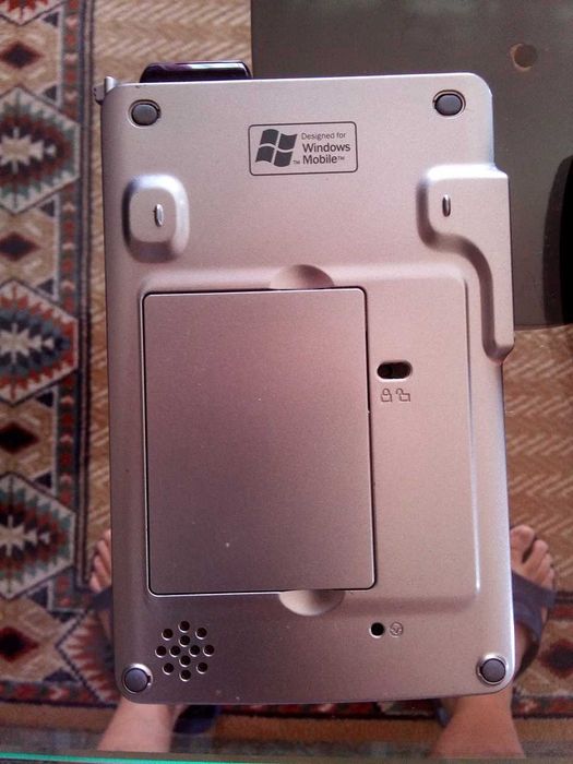 Pocket PC Dell Axim X30 com estojo de afixação ao cinto