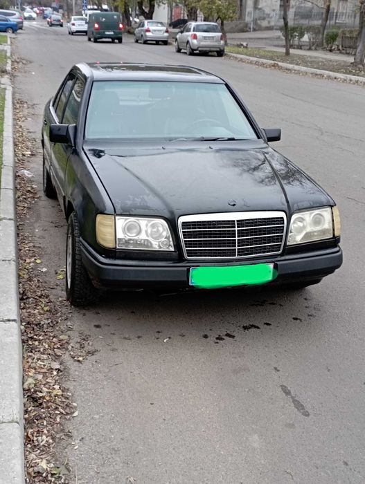 Продам Мерседес W124 E300 4 matic