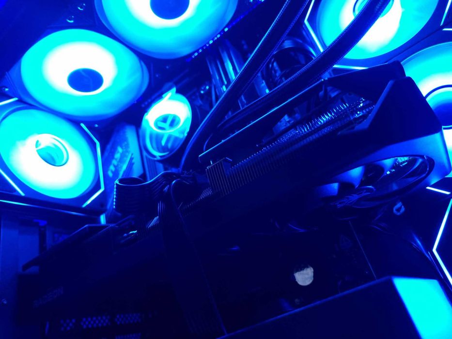 Nowy PC Do Gier R7 7800X3D/B650/32GB/RX9070XT 16GB/SSD GwarancjaOkazja