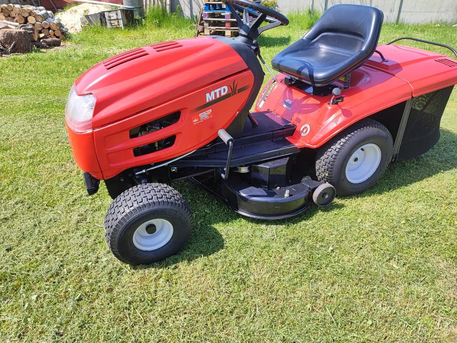 Ciągniczek kosiarka mtd je 130