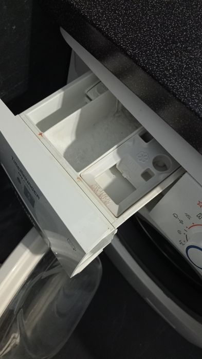 Pralka 6 kg Electrolux 45 cm EWS 106410W