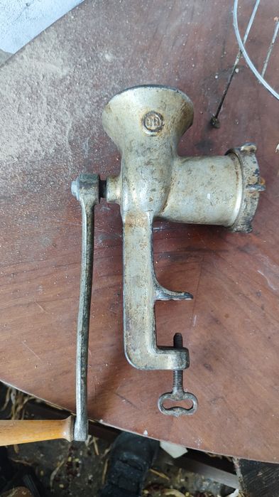 М'ясорубка чавунна ручна СРСР ХТЗ 1962